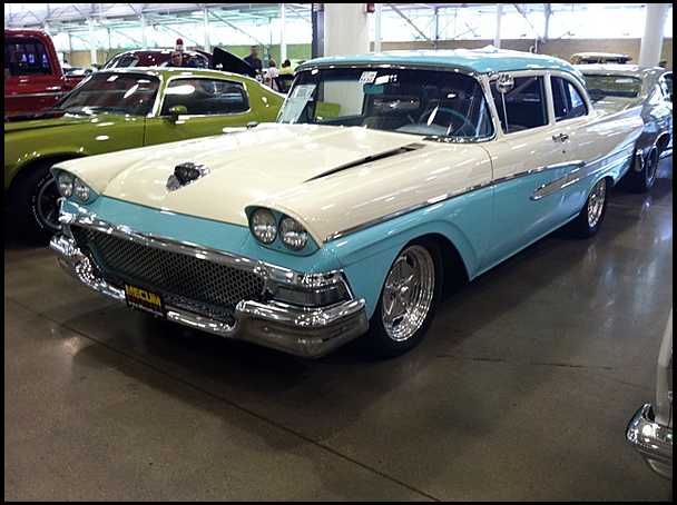 1958 Custom 300 #7