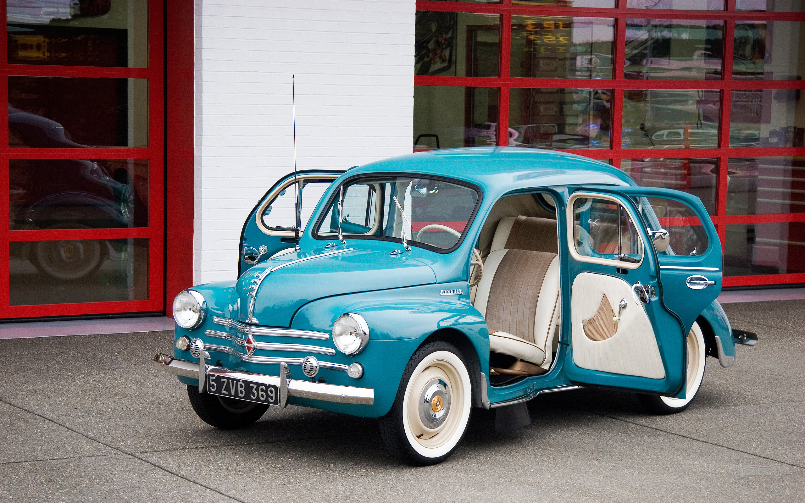 1960 renault 4cv - information and photos
