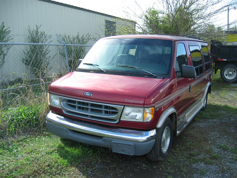 1999 Econoline Cargo #13