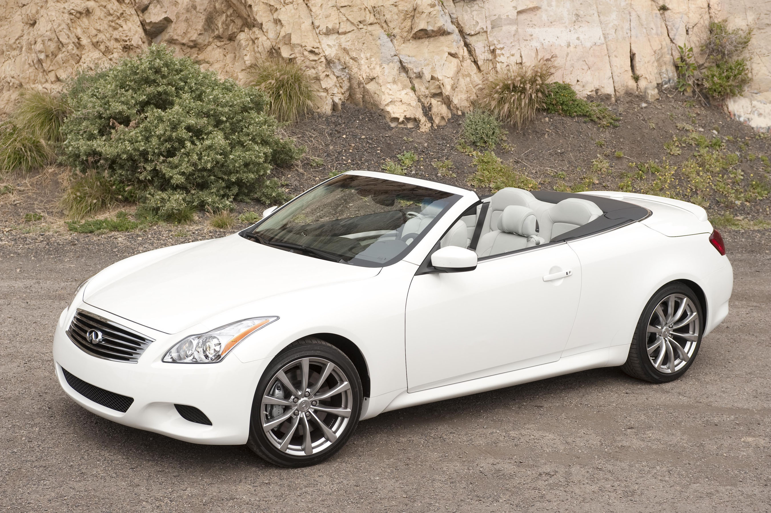 2010 G37 Convertible #12