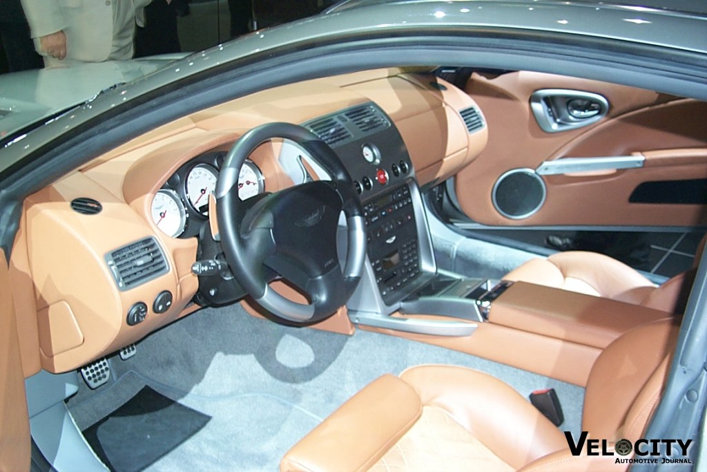 Aston Martin V12 Vanquish #8