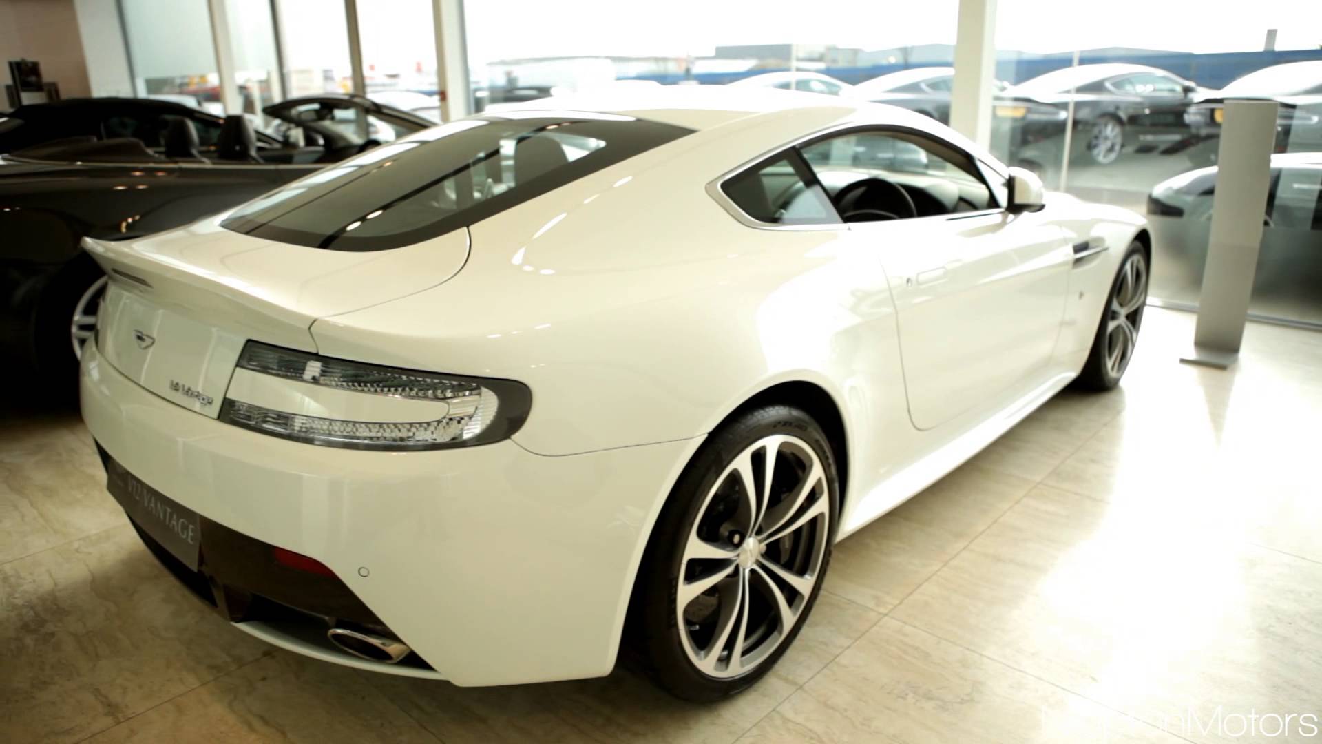 Aston Martin V8 Vantage 2014 #6