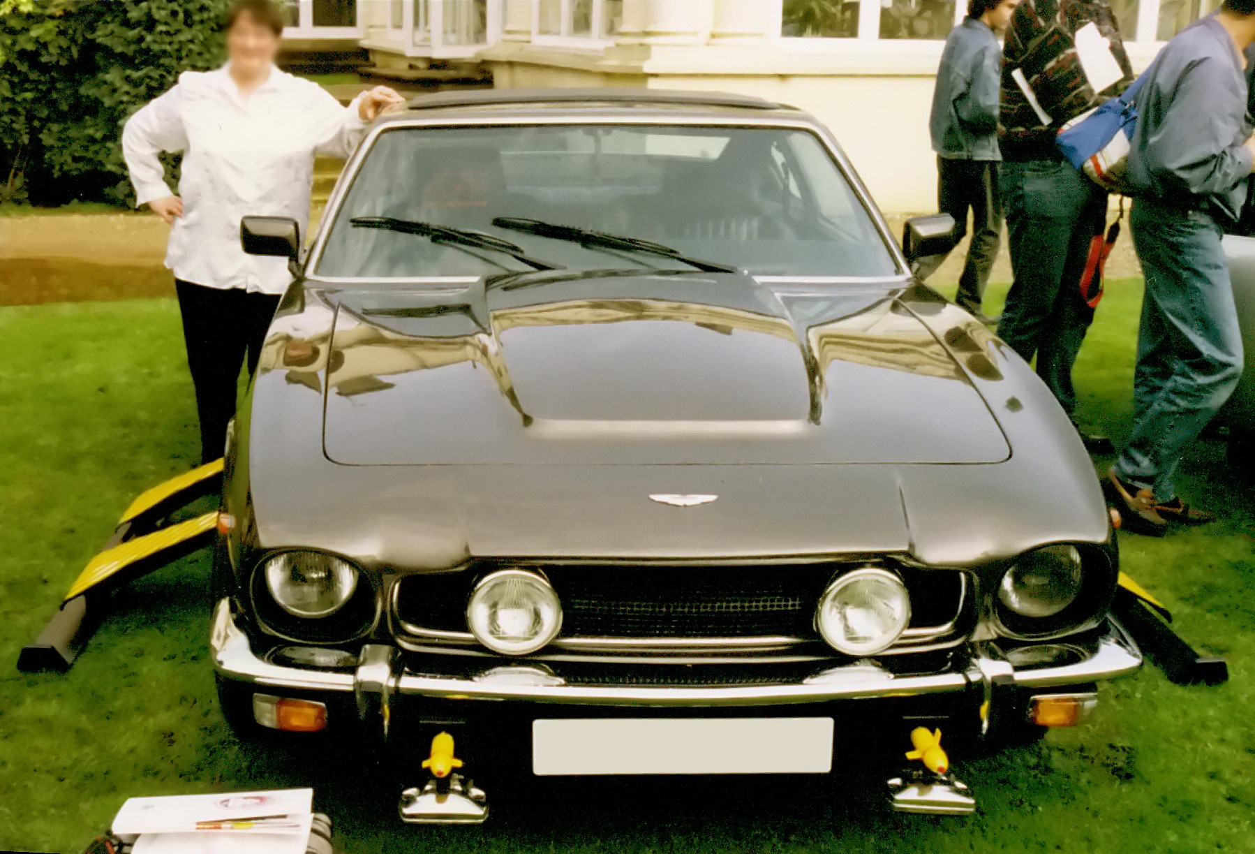 Aston Martin Vantage 1975 #12