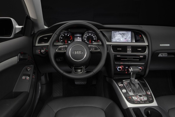 Audi A5 2.0T Premium #5