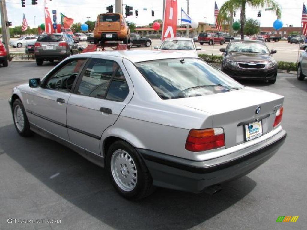 BMW 3 Series 1992 #4