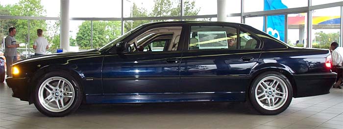 BMW 7 Series 2001 #13