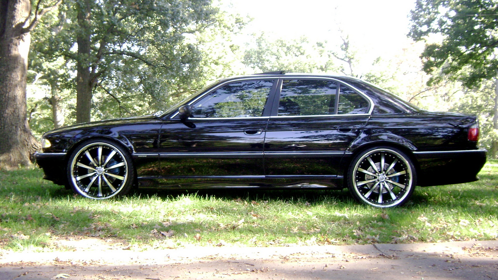 BMW 7 Series 2001 #14