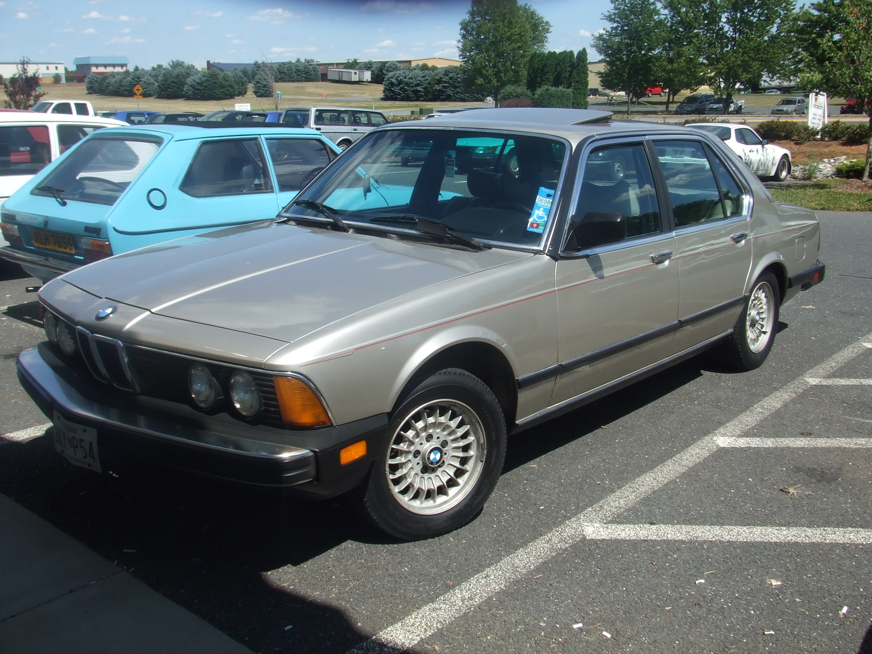 BMW 733 #3