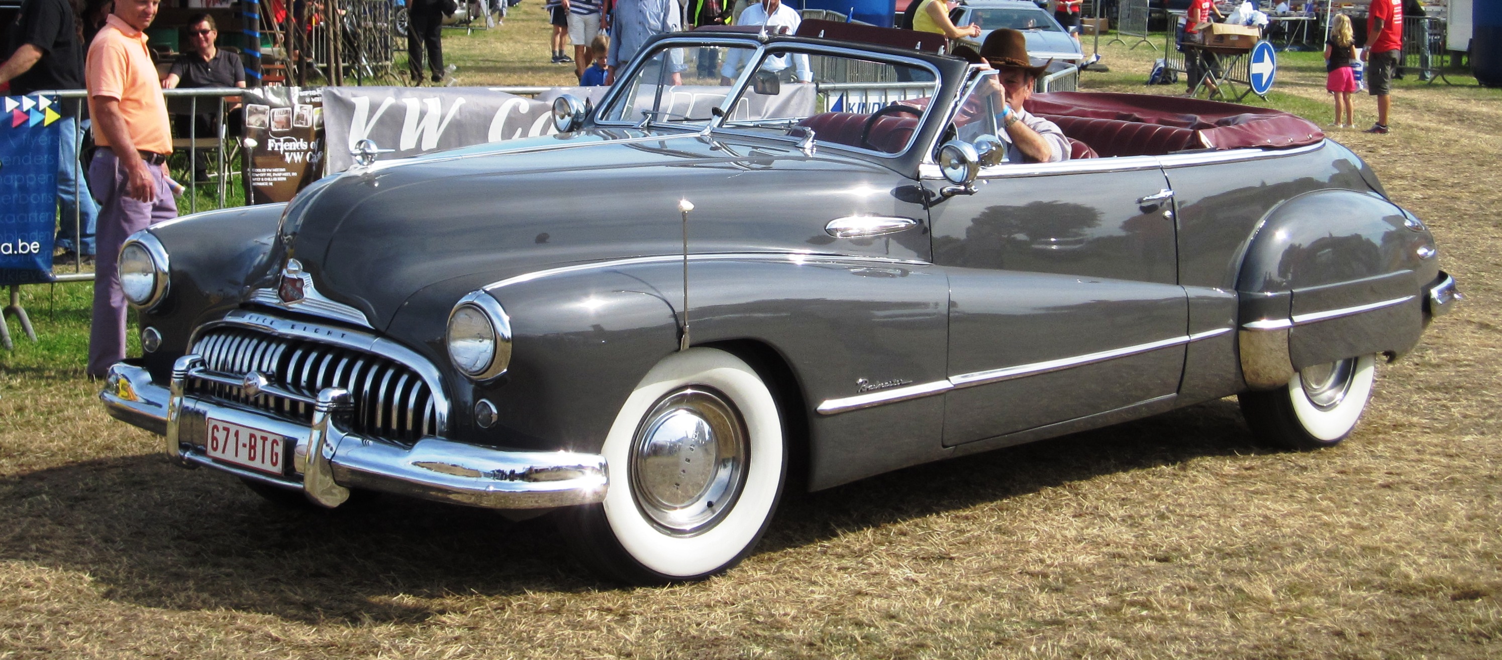 Buick Special 1947 #8