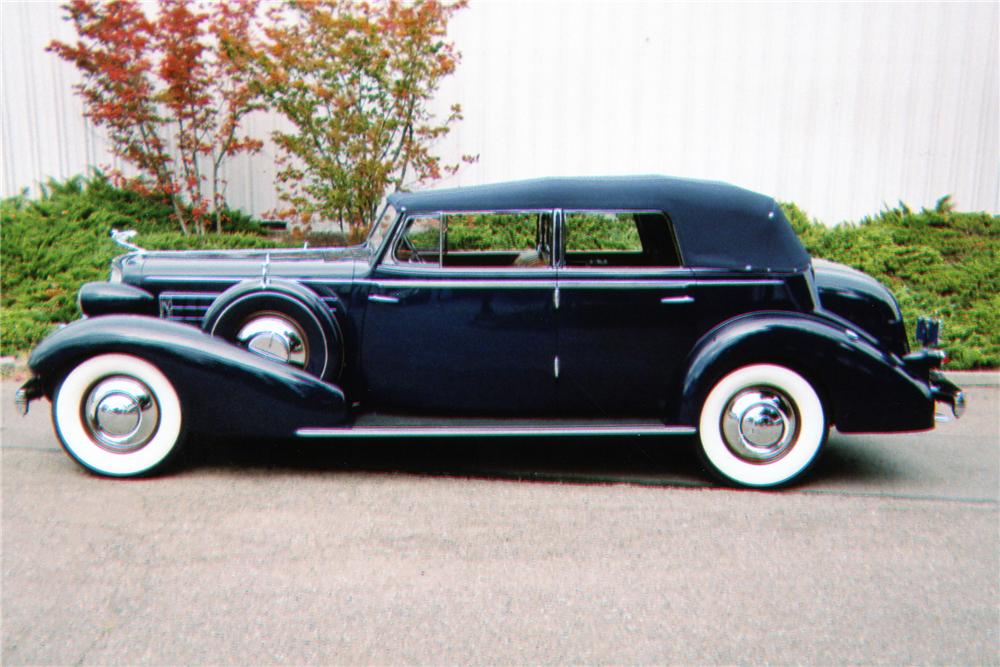 Cadillac Fleetwood 1935 #1