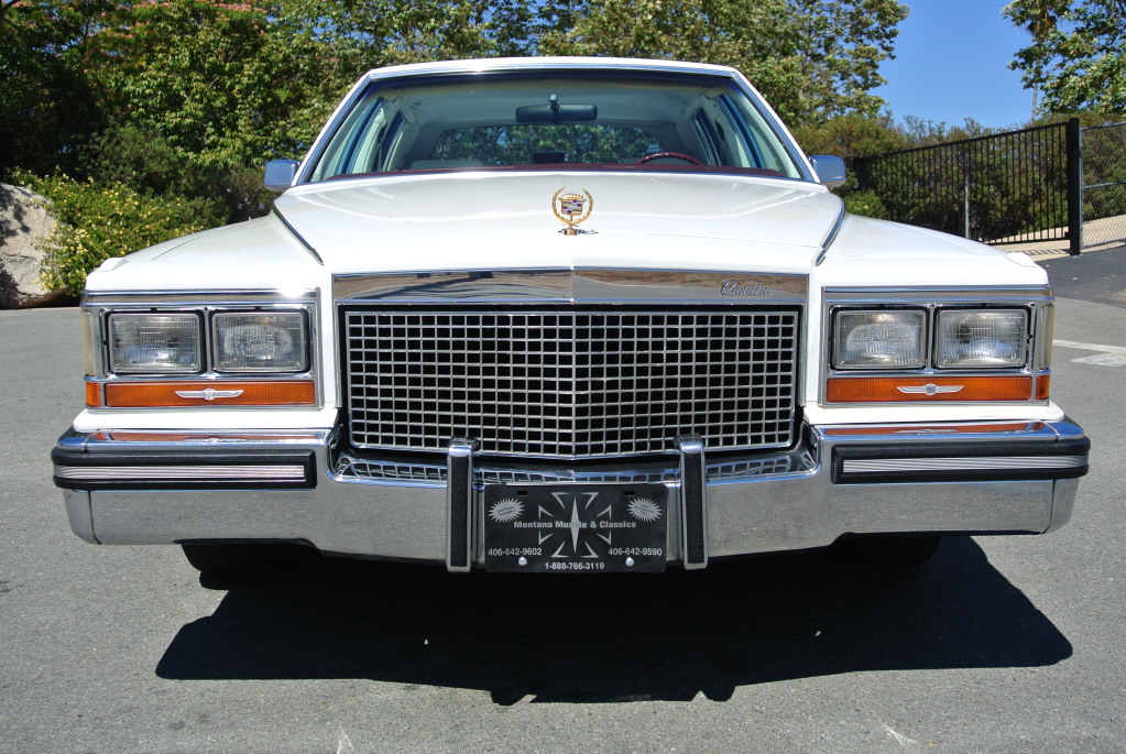 Cadillac Fleetwood 1988 #4