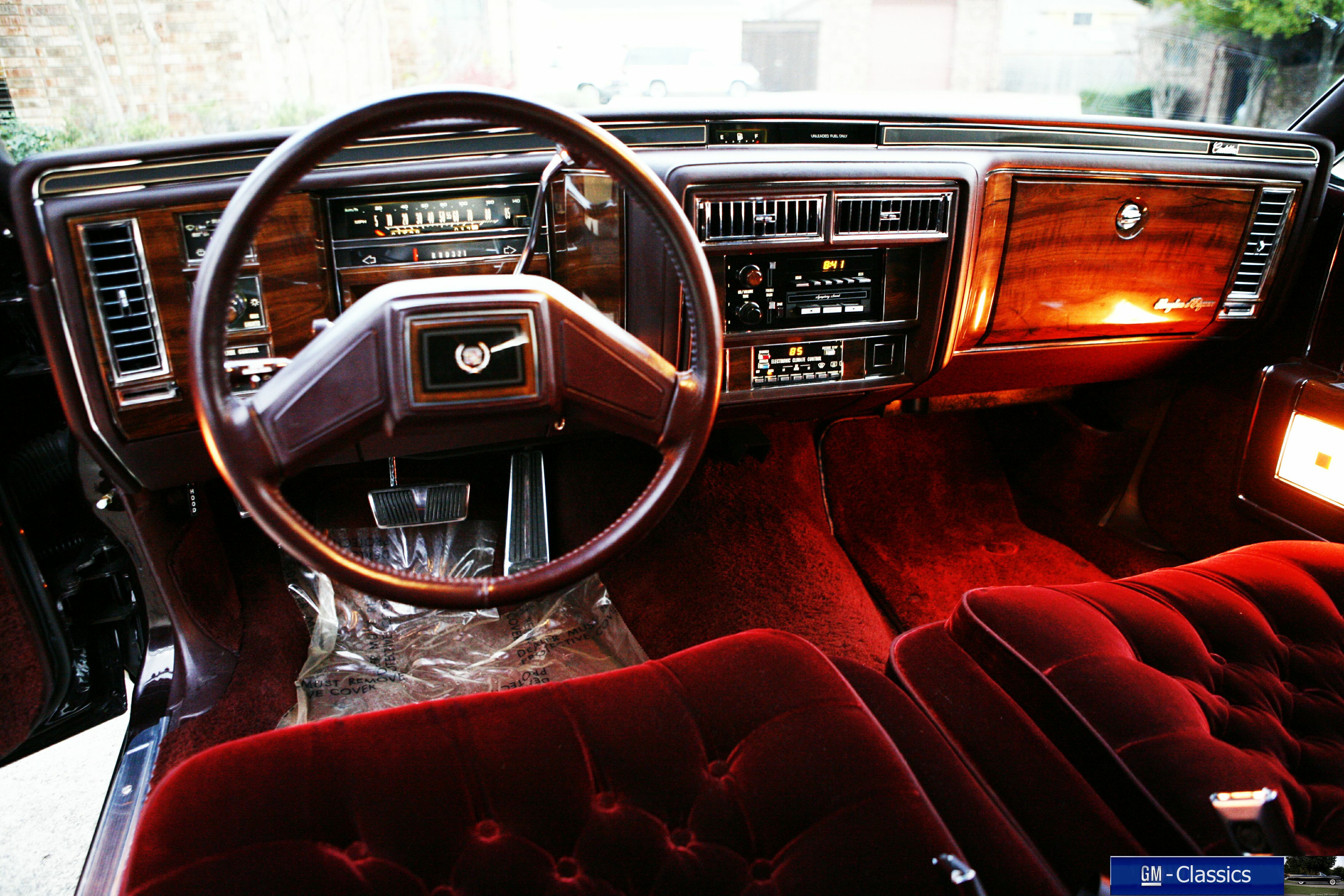 Cadillac Fleetwood 1989 #14