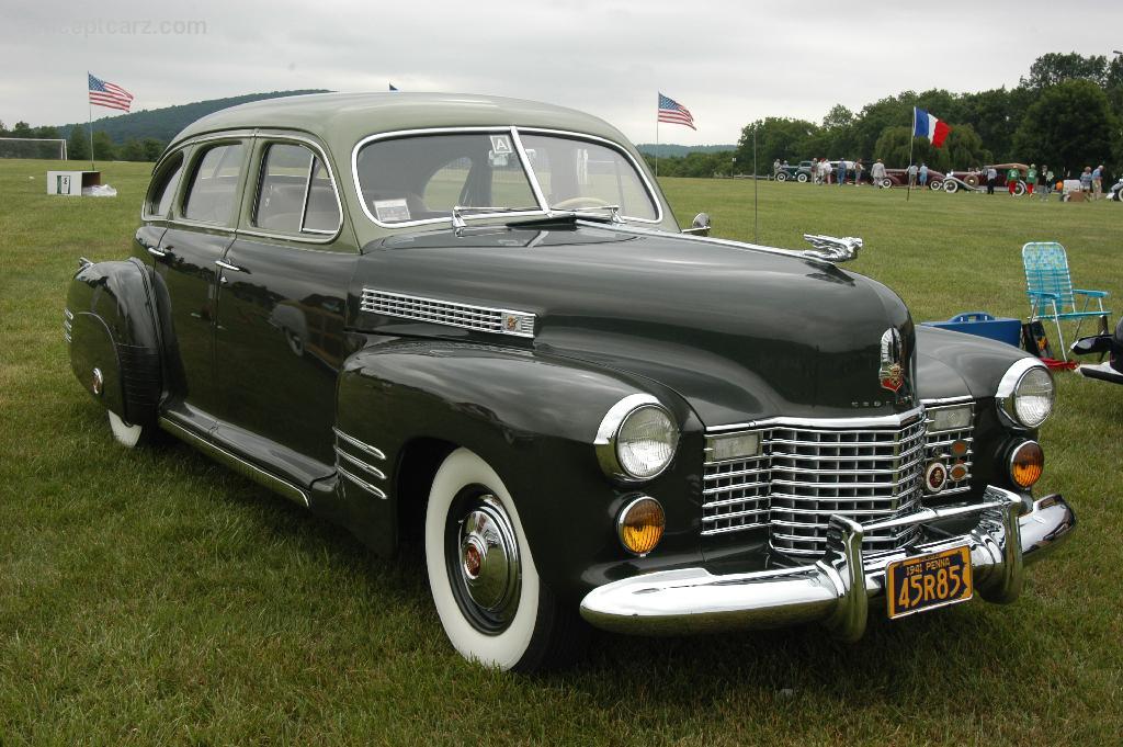 Cadillac Series 61 1942 #1