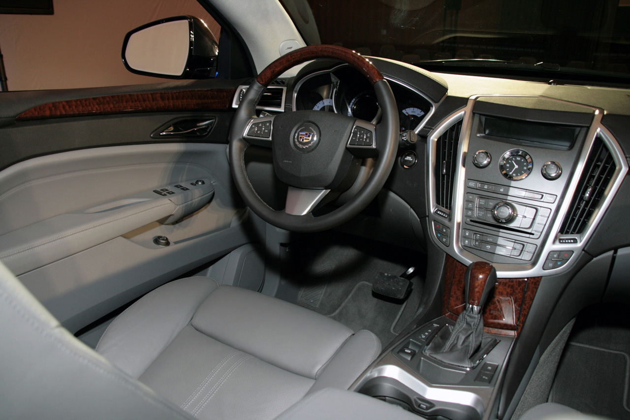 Cadillac SRX 2010 #9
