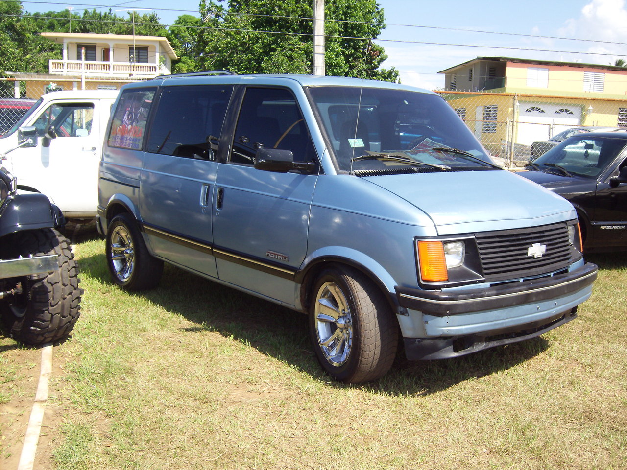 Chevrolet Astro 1989 #2