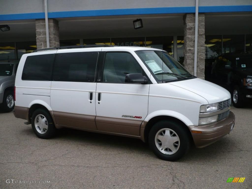 Chevrolet Astro LS #15