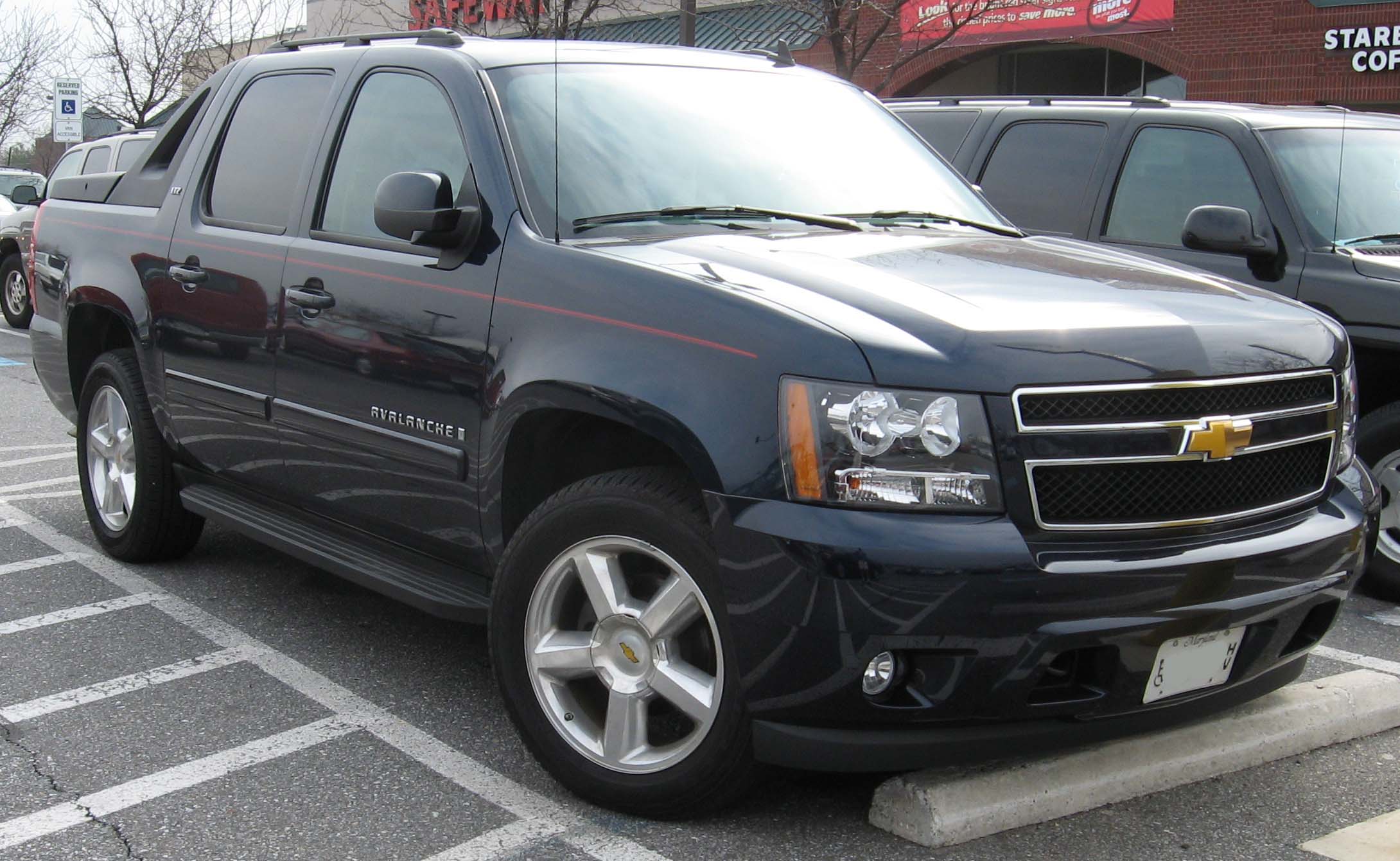 Chevrolet Avalanche 2010 #12