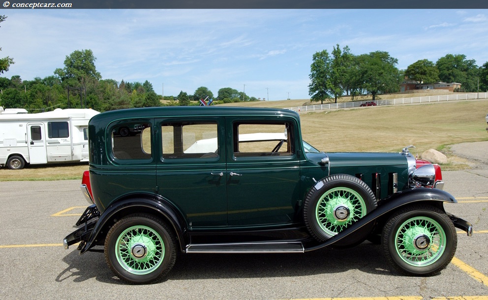 Chevrolet Deluxe 1932 #11