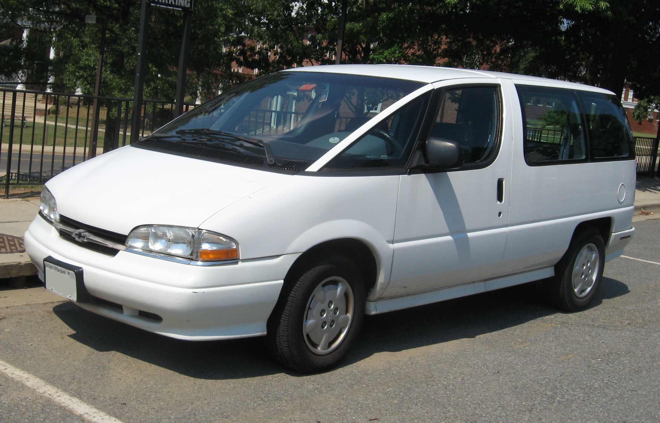 Chevrolet Lumina Minivan #4