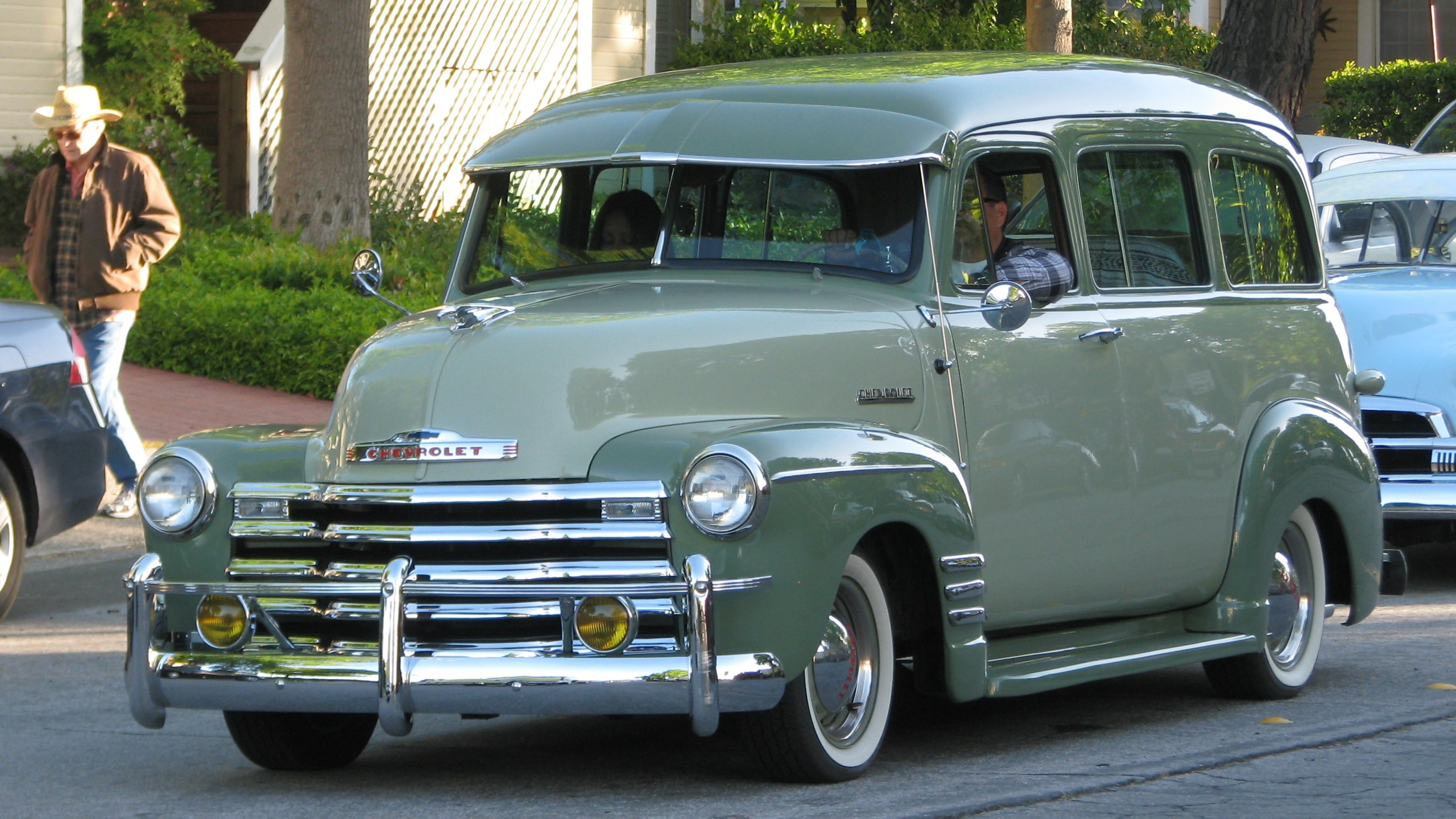 Chevrolet Suburban 1947 #7