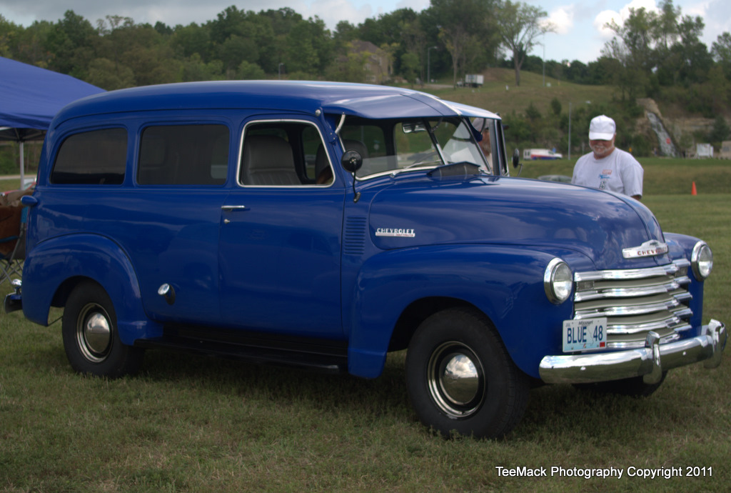 Chevrolet Suburban 1948 #1