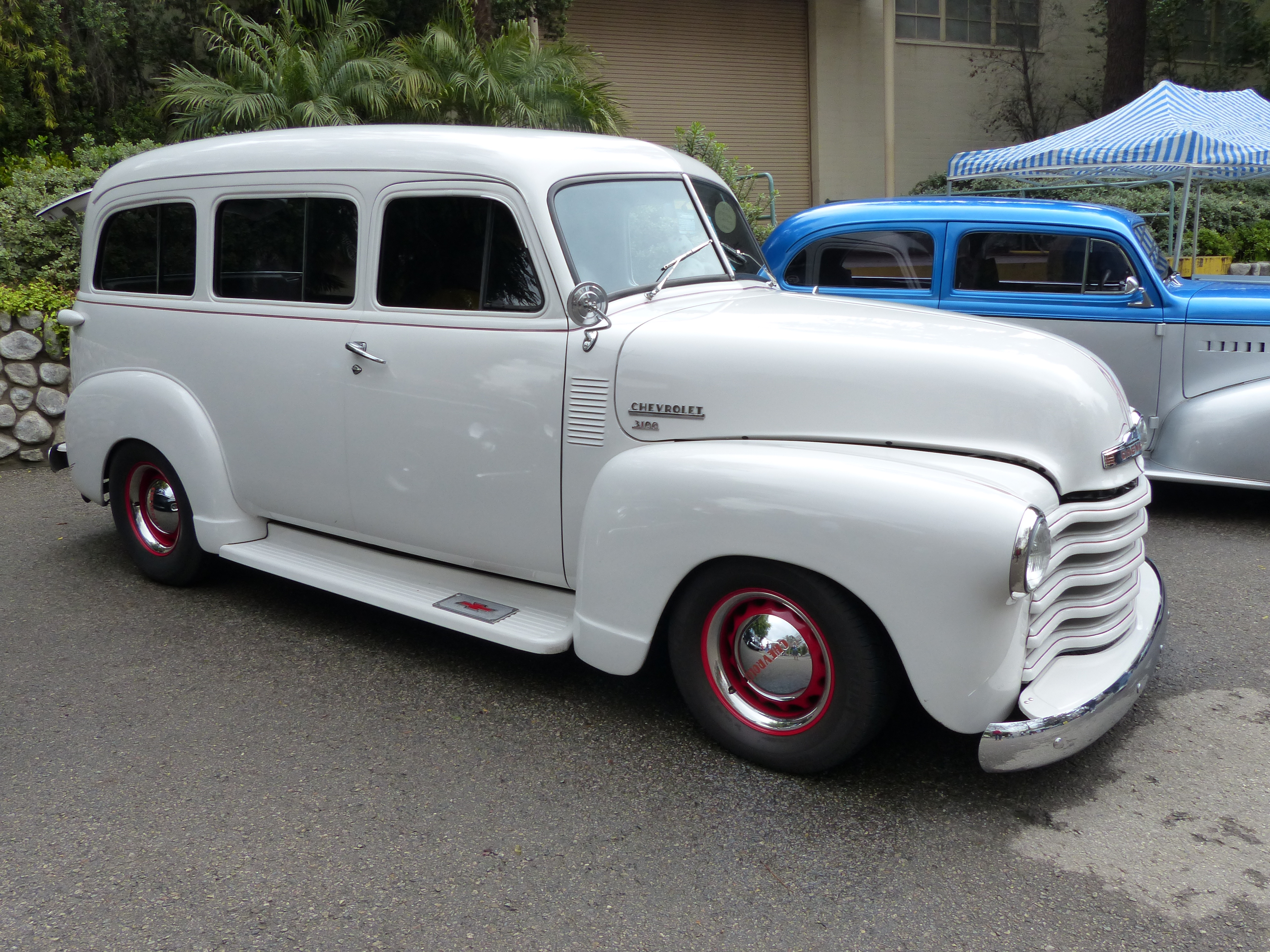 Chevrolet Suburban 1951 #1