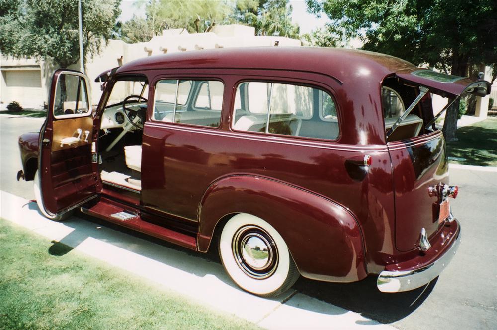Chevrolet Suburban 1951 #3