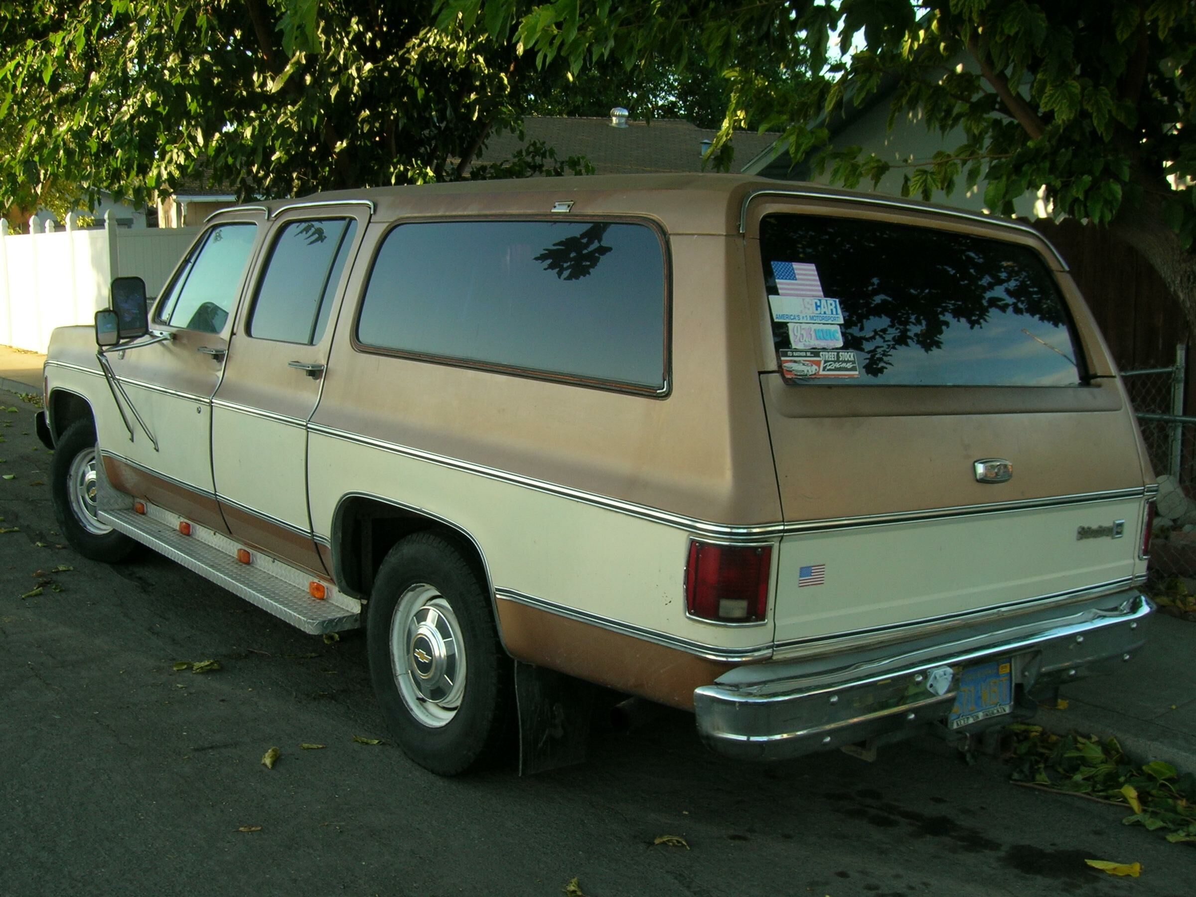 Chevrolet Suburban 1974 #4
