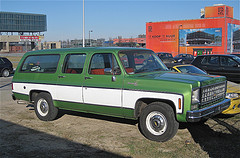 Chevrolet Suburban 1975 #5