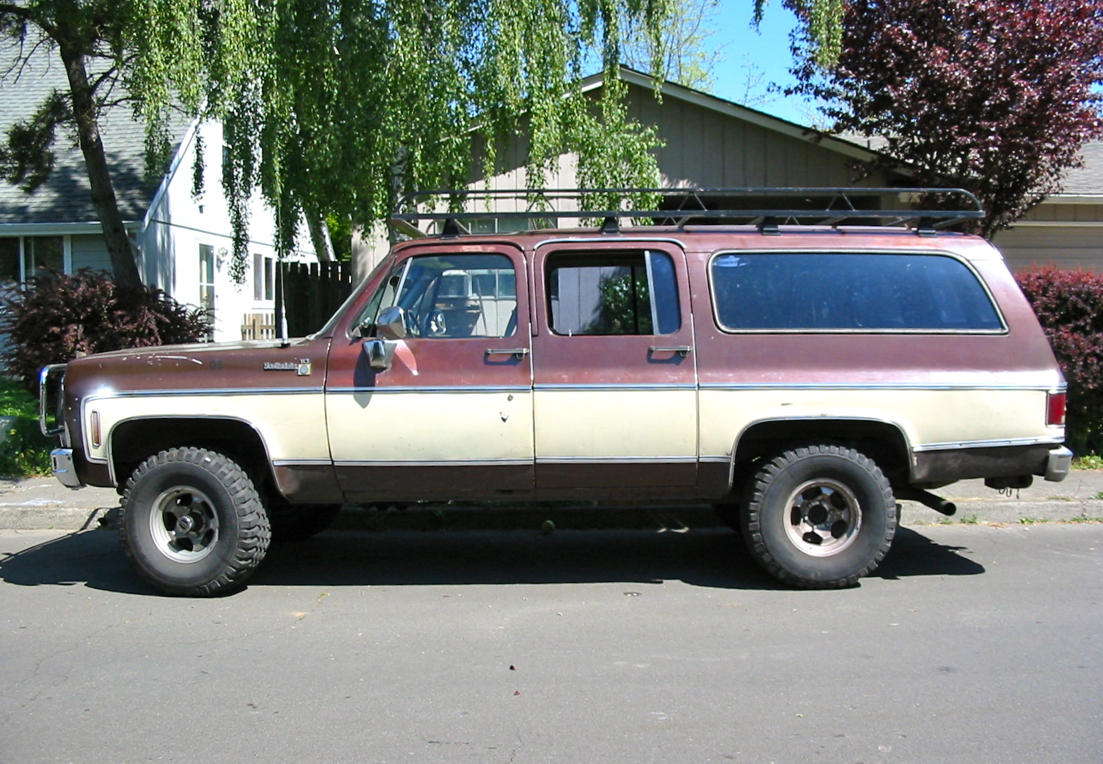 Chevrolet Suburban 1979 #2