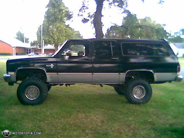 Chevrolet Suburban 1985 #8