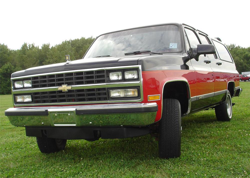 Chevrolet Suburban 1990 #1