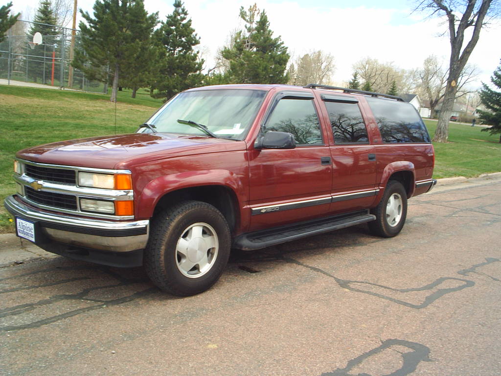 Chevrolet Suburban 1998 #4