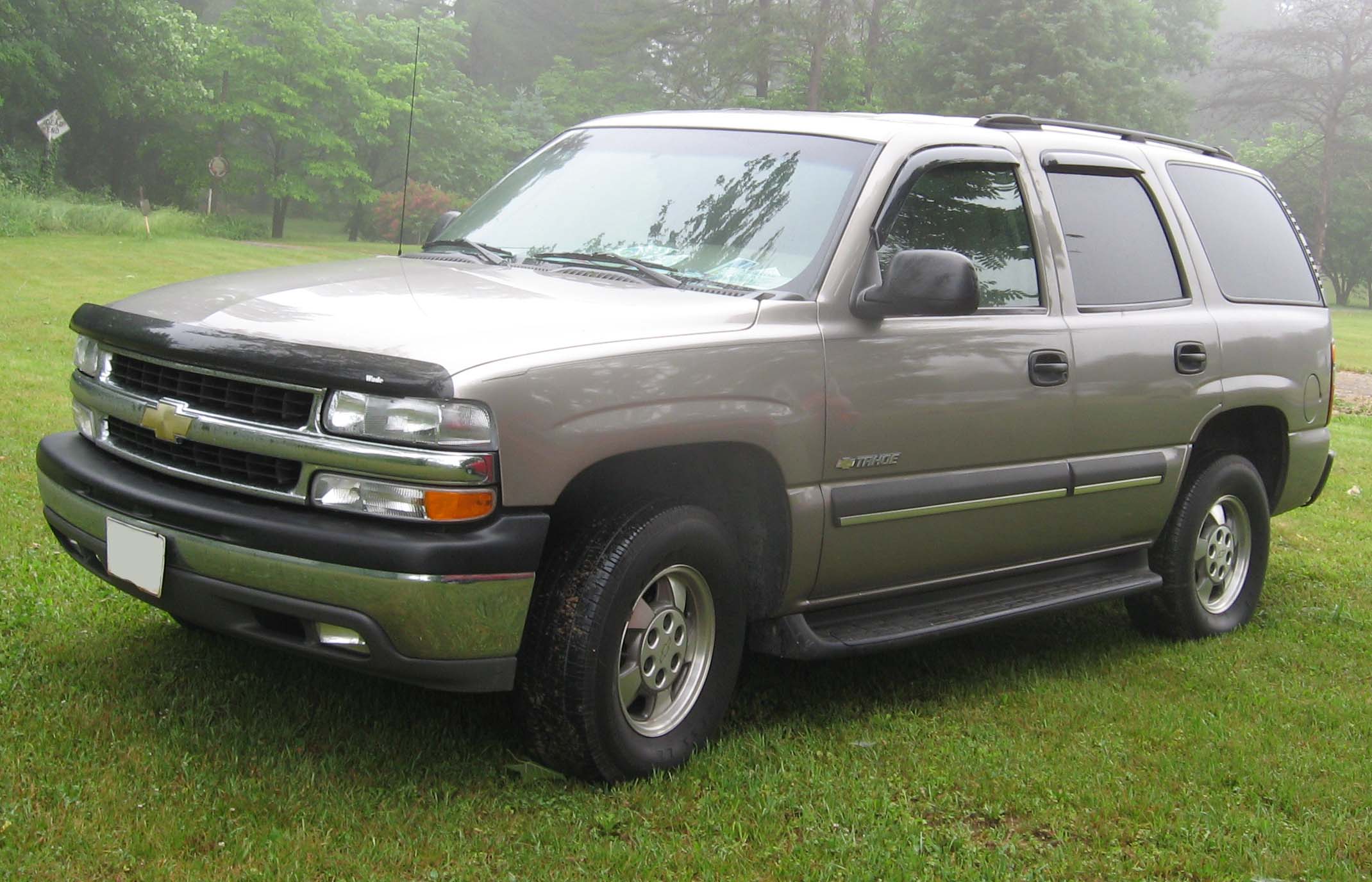 2003 Chevrolet Tahoe Information And Photos MOMENTcar