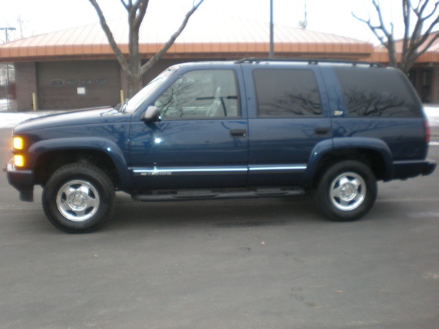 Chevrolet Tahoe Limited/Z71 2000 #10