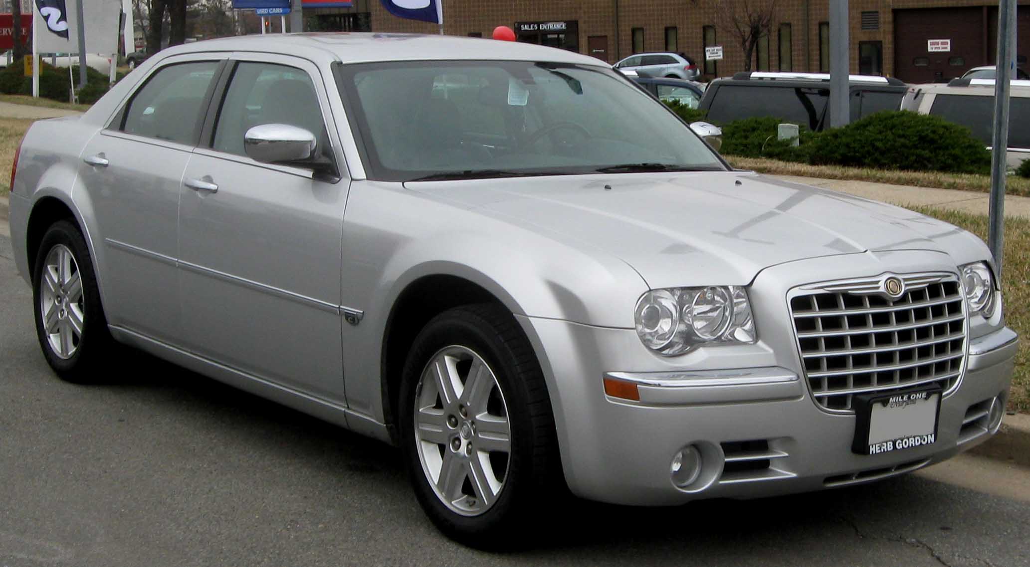 Chrysler 300 2010 #10
