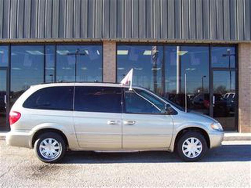 Chrysler Town and Country 2006 #1