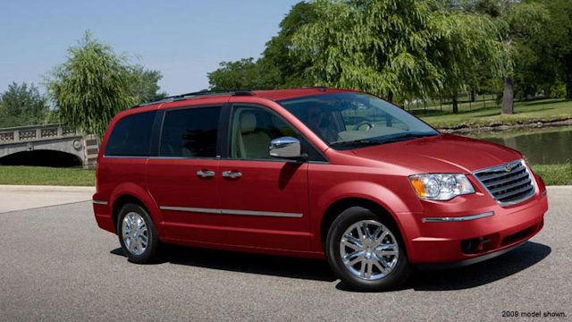 Chrysler Town and Country 2010 #8