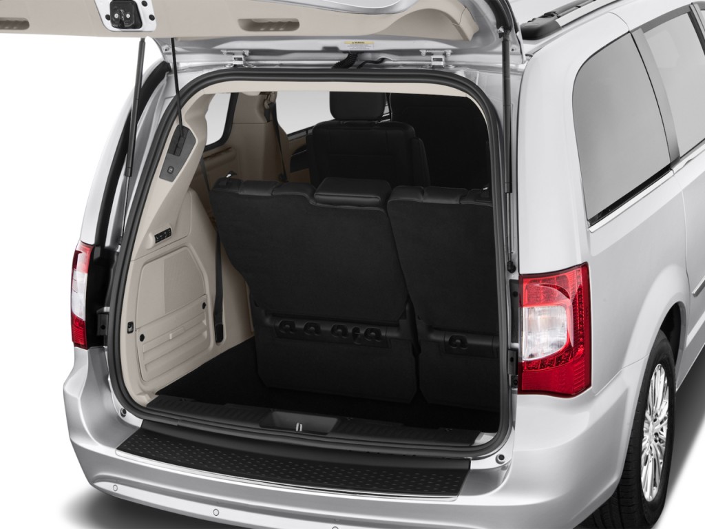 Chrysler Town and Country 2012 #12