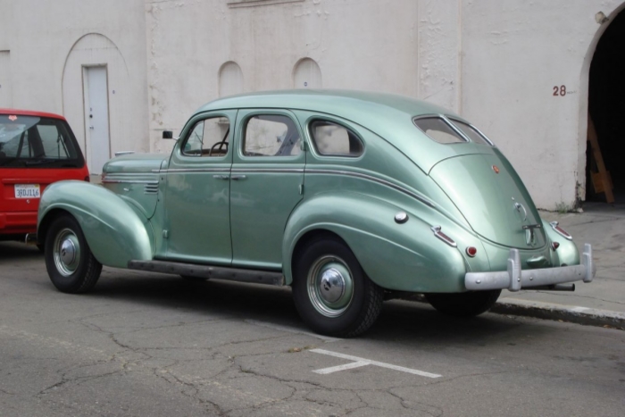 Chrysler Traveler 1939 #9