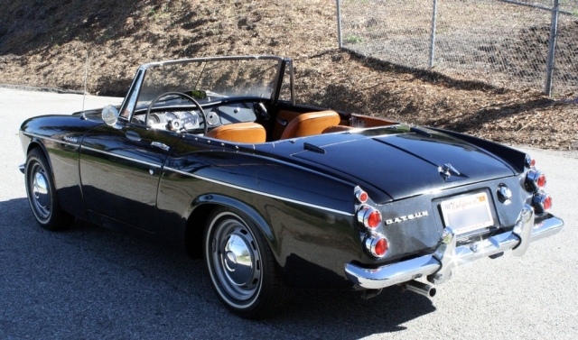 Datsun 1500 1965 #8