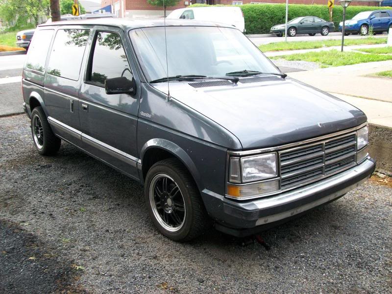 Dodge Caravan 1990 #2