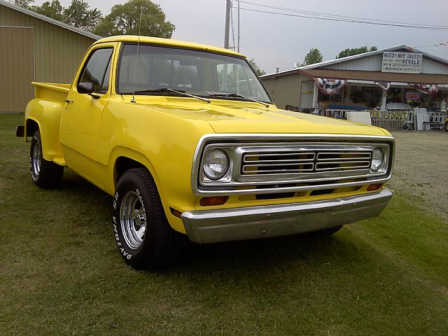 Dodge Pickup 1972 #2