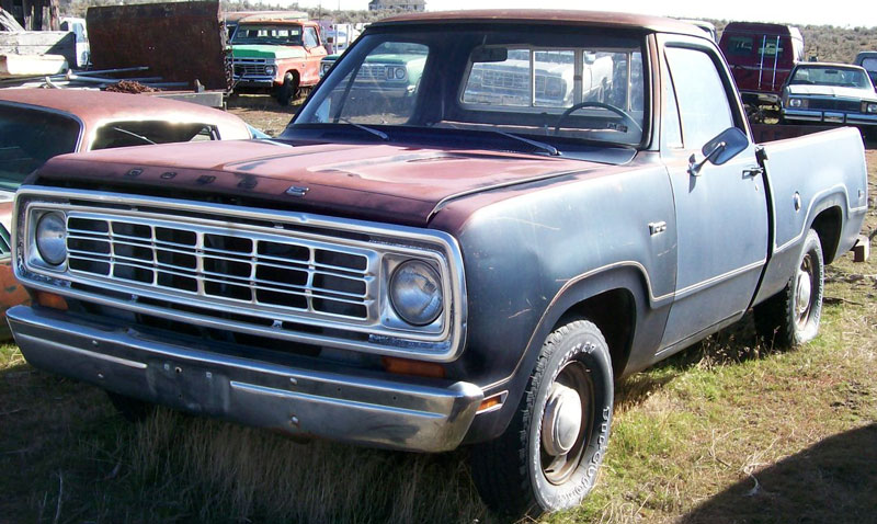Dodge Pickup 1976 #2