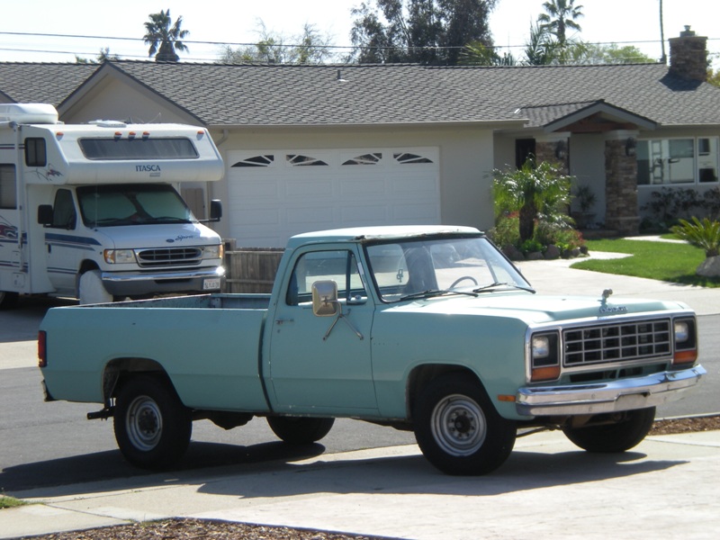 Dodge Pickup 1983 #8