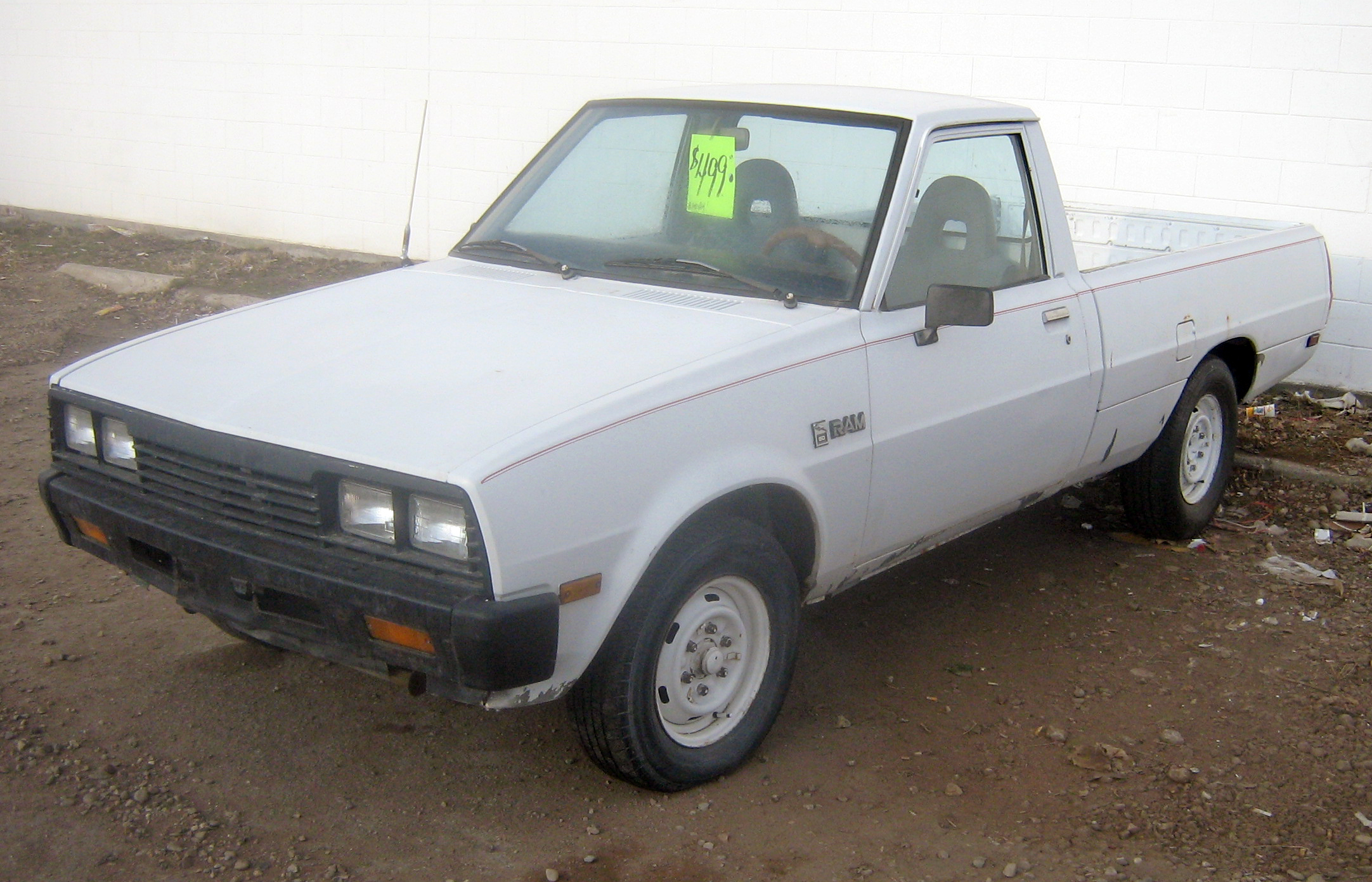 Dodge Ram 50 1985 #3