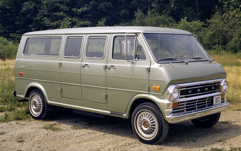 Ford Club Wagon 1969 #5