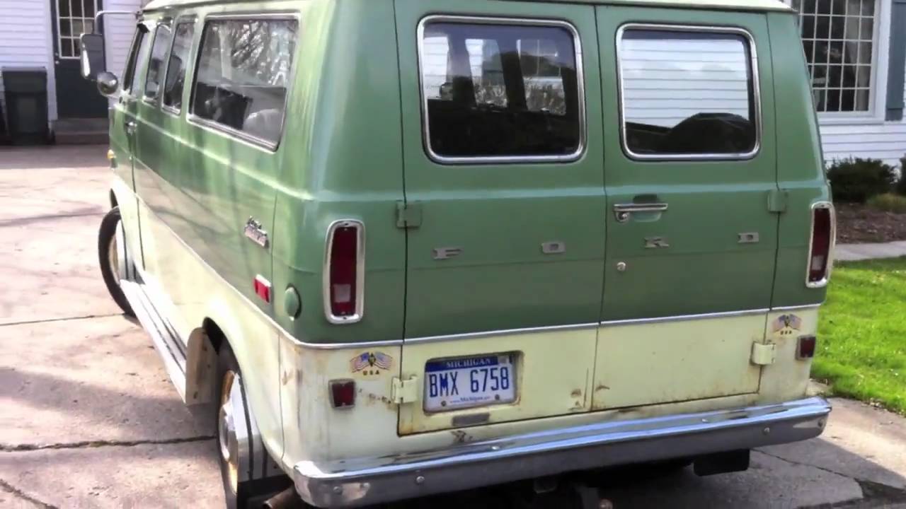 Ford Club Wagon 1969 #7