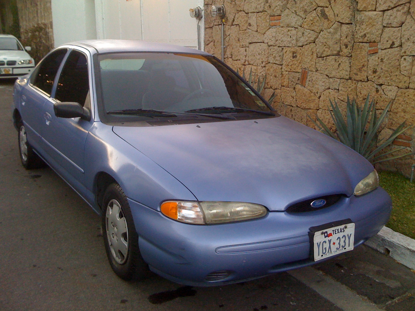 Ford Contour GL #14