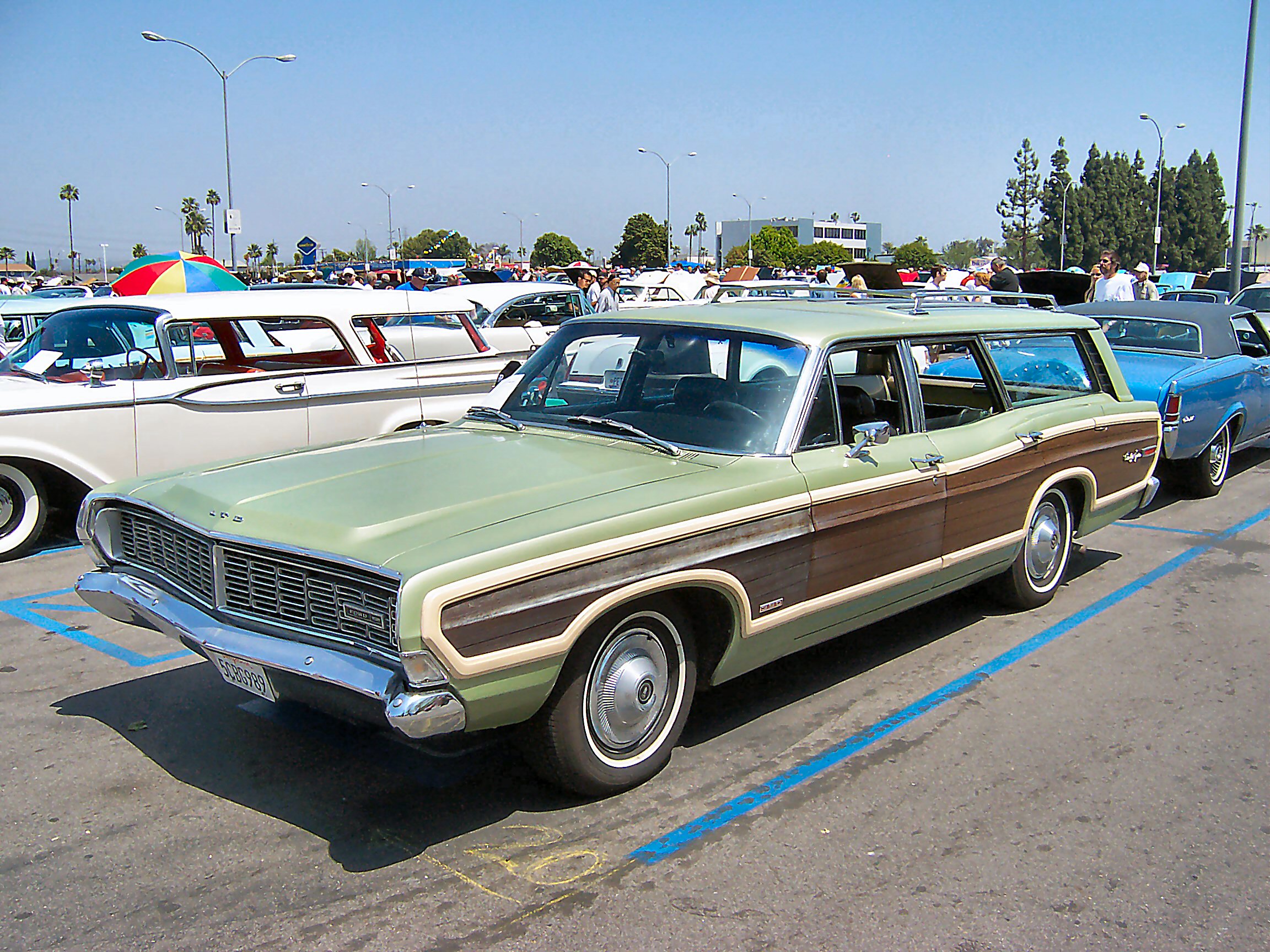 Ford Country Squire 1960 #11